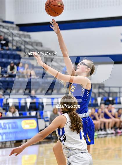 Thumbnail 3 in Lipan @ Peaster photogallery.