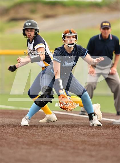 Thumbnail 2 in Shenango vs. Burgettstown photogallery.