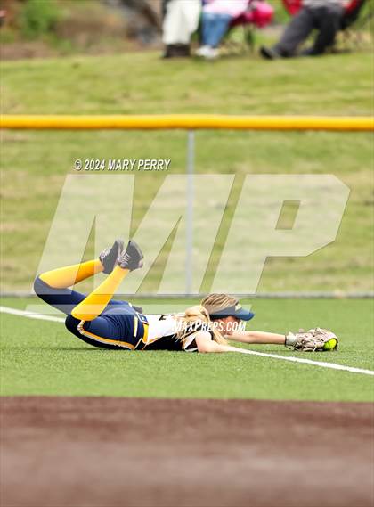 Thumbnail 1 in Shenango vs. Burgettstown photogallery.