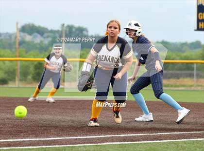 Thumbnail 3 in Shenango vs. Burgettstown photogallery.