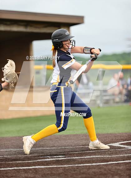 Thumbnail 3 in Shenango vs. Burgettstown photogallery.