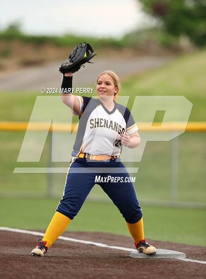 Thumbnail 1 in Shenango vs. Burgettstown photogallery.
