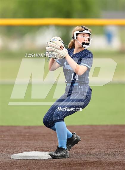 Thumbnail 3 in Shenango vs. Burgettstown photogallery.