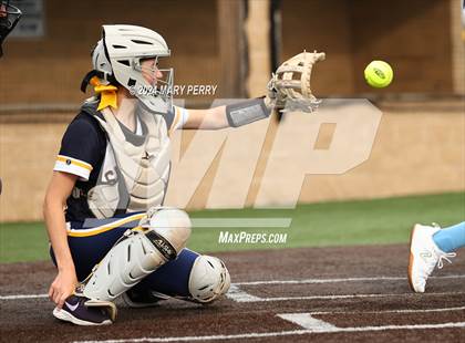 Thumbnail 2 in Shenango vs. Burgettstown photogallery.
