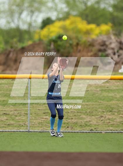 Thumbnail 3 in Shenango vs. Burgettstown photogallery.