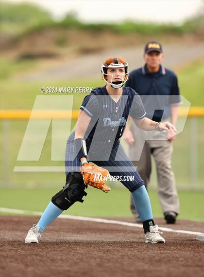Thumbnail 2 in Shenango vs. Burgettstown photogallery.