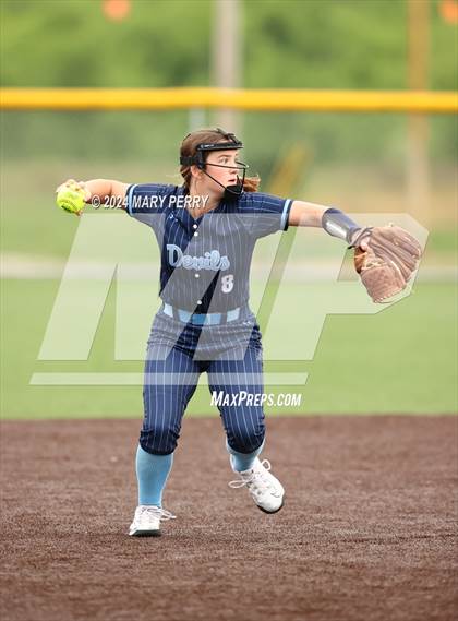 Thumbnail 1 in Shenango vs. Burgettstown photogallery.