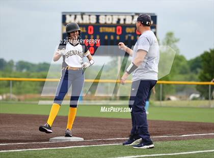 Thumbnail 3 in Shenango vs. Burgettstown photogallery.