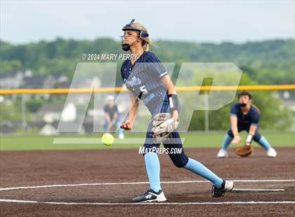 Thumbnail 3 in Shenango vs. Burgettstown photogallery.