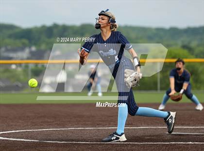 Thumbnail 2 in Shenango vs. Burgettstown photogallery.