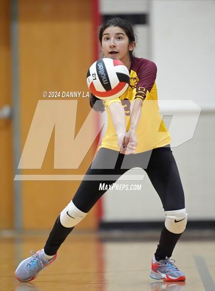 Thumbnail 2 in Oakton @ James Madison photogallery.