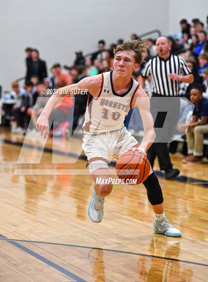 Thumbnail 2 in Caldwell vs Taylor photogallery.