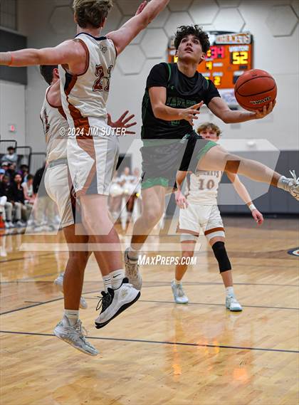 Thumbnail 3 in Caldwell vs Taylor photogallery.