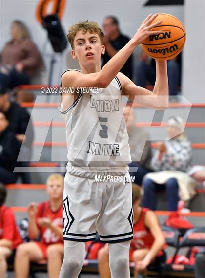 Thumbnail 3 in Bella Vista vs. Union Mine (Tiger Classic) photogallery.