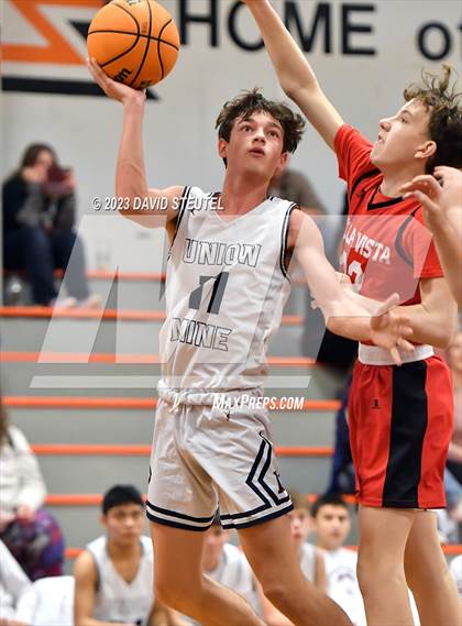 Thumbnail 1 in Bella Vista vs. Union Mine (Tiger Classic) photogallery.