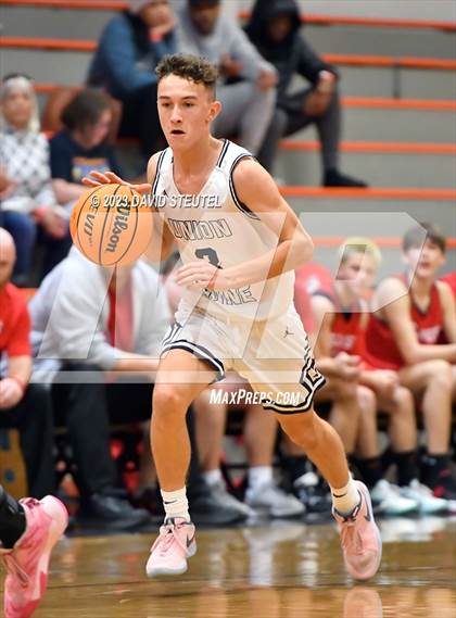Thumbnail 1 in Bella Vista vs. Union Mine (Tiger Classic) photogallery.
