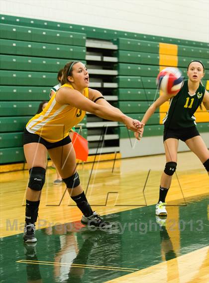Thumbnail 2 in Deer Lakes vs. Ford City (Open Tournament) photogallery.