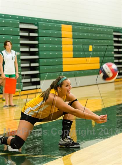 Thumbnail 2 in Deer Lakes vs. Ford City (Open Tournament) photogallery.