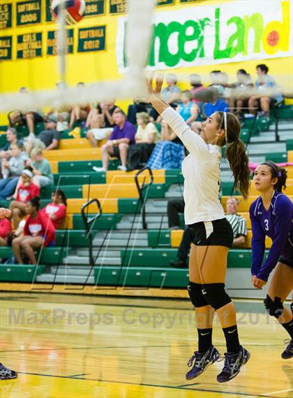 Thumbnail 1 in Deer Lakes vs. Ford City (Open Tournament) photogallery.