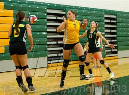 Thumbnail 2 in Deer Lakes vs. Ford City (Open Tournament) photogallery.