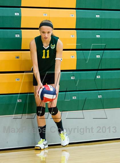 Thumbnail 2 in Deer Lakes vs. Ford City (Open Tournament) photogallery.
