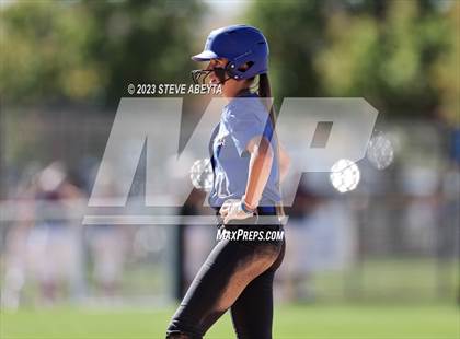 Thumbnail 1 in ThunderRidge vs. Grandview (CHSAA 5A First Round) photogallery.