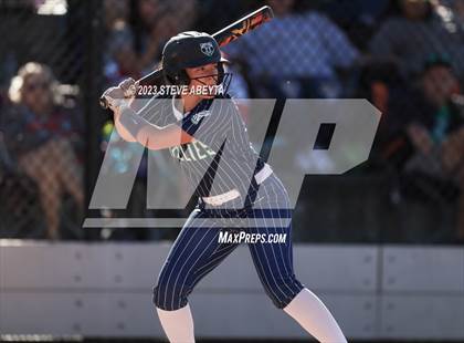 Thumbnail 2 in ThunderRidge vs. Grandview (CHSAA 5A First Round) photogallery.