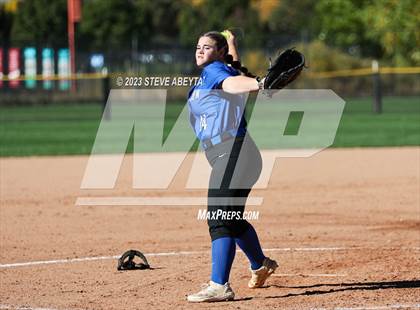 Thumbnail 3 in ThunderRidge vs. Grandview (CHSAA 5A First Round) photogallery.