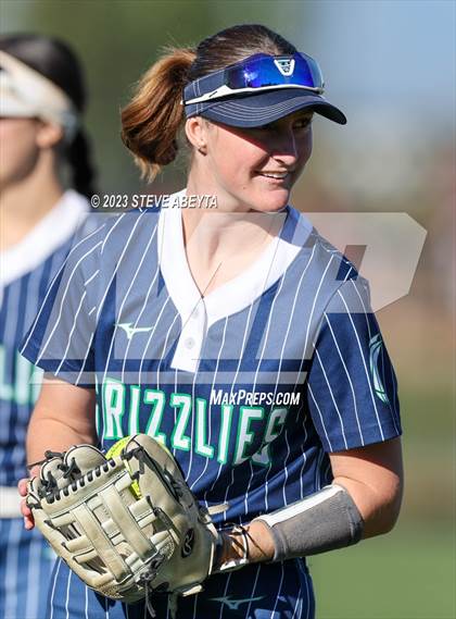 Thumbnail 3 in ThunderRidge vs. Grandview (CHSAA 5A First Round) photogallery.