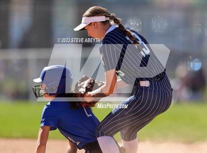 Thumbnail 3 in ThunderRidge vs. Grandview (CHSAA 5A First Round) photogallery.