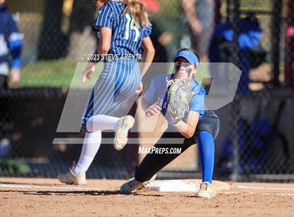 Thumbnail 3 in ThunderRidge vs. Grandview (CHSAA 5A First Round) photogallery.