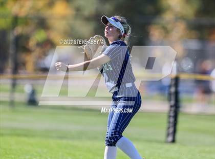 Thumbnail 2 in ThunderRidge vs. Grandview (CHSAA 5A First Round) photogallery.