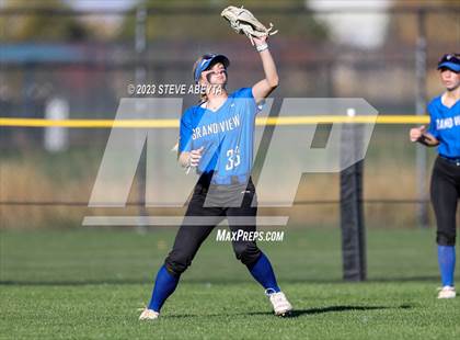Thumbnail 2 in ThunderRidge vs. Grandview (CHSAA 5A First Round) photogallery.