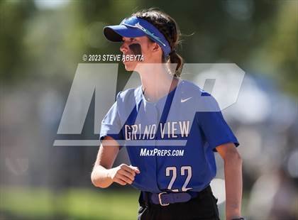 Thumbnail 1 in ThunderRidge vs. Grandview (CHSAA 5A First Round) photogallery.