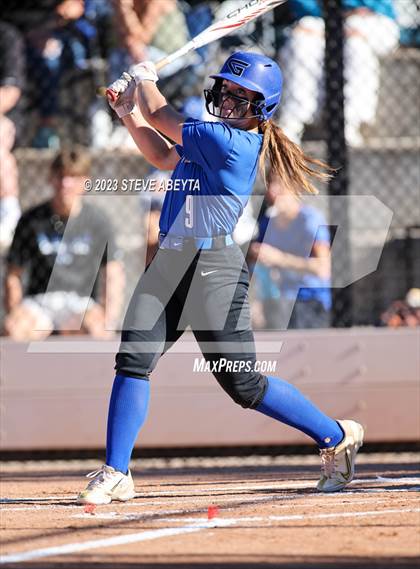 Thumbnail 2 in ThunderRidge vs. Grandview (CHSAA 5A First Round) photogallery.