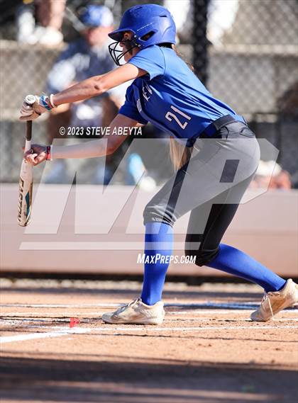 Thumbnail 2 in ThunderRidge vs. Grandview (CHSAA 5A First Round) photogallery.