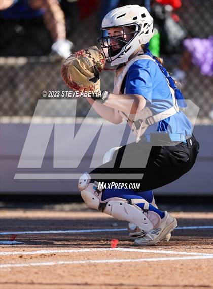 Thumbnail 1 in ThunderRidge vs. Grandview (CHSAA 5A First Round) photogallery.