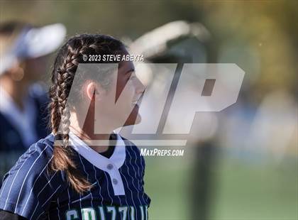 Thumbnail 1 in ThunderRidge vs. Grandview (CHSAA 5A First Round) photogallery.