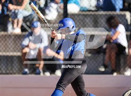 Thumbnail 2 in ThunderRidge vs. Grandview (CHSAA 5A First Round) photogallery.
