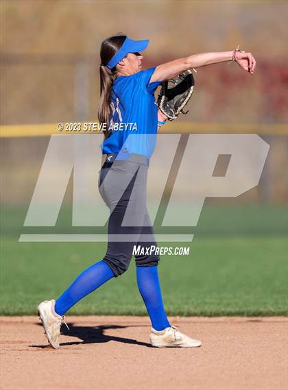 Thumbnail 1 in ThunderRidge vs. Grandview (CHSAA 5A First Round) photogallery.