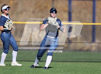 Thumbnail 1 in ThunderRidge vs. Grandview (CHSAA 5A First Round) photogallery.