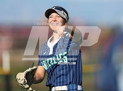 Thumbnail 1 in ThunderRidge vs. Grandview (CHSAA 5A First Round) photogallery.