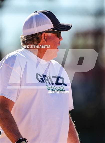 Thumbnail 2 in ThunderRidge vs. Grandview (CHSAA 5A First Round) photogallery.