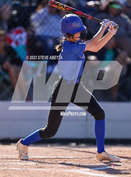 Thumbnail 2 in ThunderRidge vs. Grandview (CHSAA 5A First Round) photogallery.