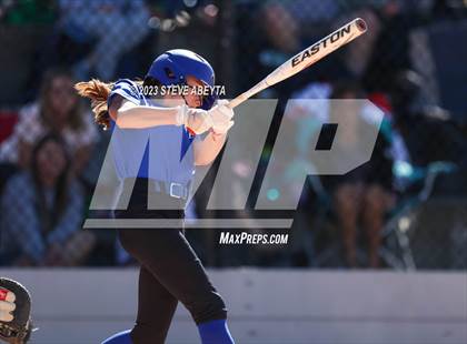 Thumbnail 2 in ThunderRidge vs. Grandview (CHSAA 5A First Round) photogallery.