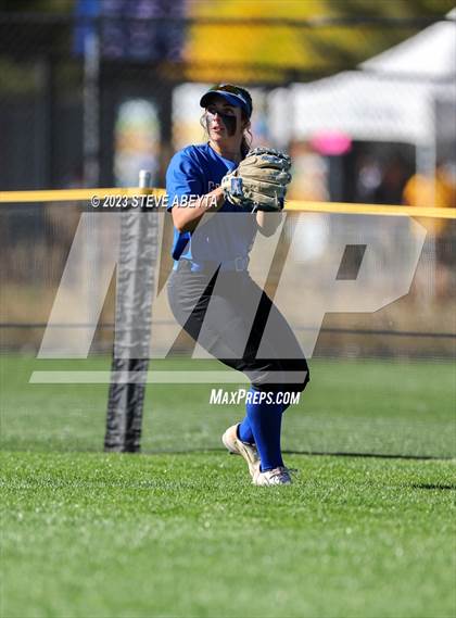 Thumbnail 2 in ThunderRidge vs. Grandview (CHSAA 5A First Round) photogallery.