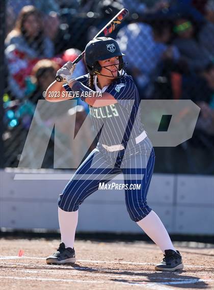 Thumbnail 1 in ThunderRidge vs. Grandview (CHSAA 5A First Round) photogallery.