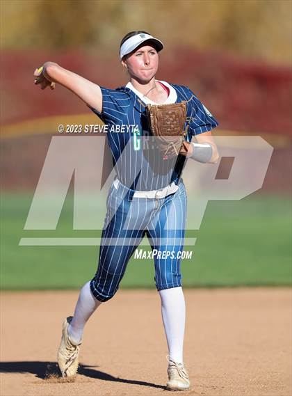 Thumbnail 3 in ThunderRidge vs. Grandview (CHSAA 5A First Round) photogallery.