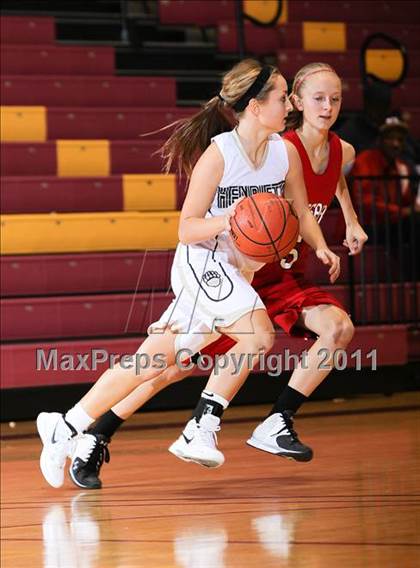 Thumbnail 3 in Pottsboro vs. Henrietta (Fantasy of Lights) photogallery.