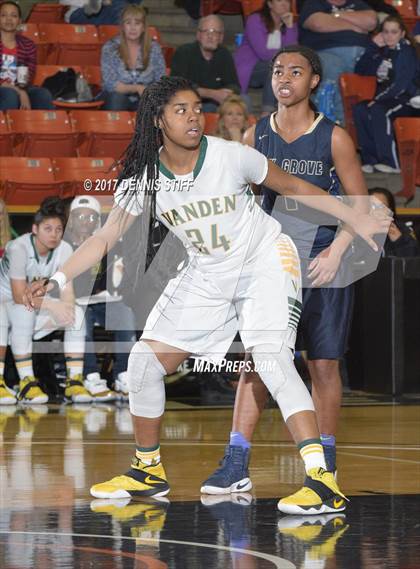Thumbnail 3 in Vanden vs. Elk Grove (CIF SJS D2 Semifinal) photogallery.